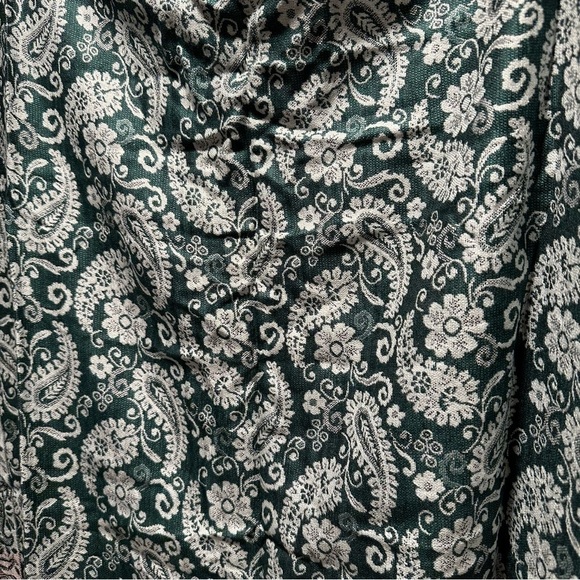 Elegant Shawl in Green & Red Paisley -Versatile Wrap, Scarf, or Veil, Soft Rayon - Picture 11 of 17